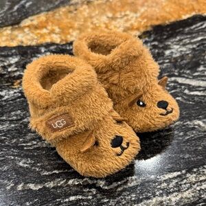 UGG Tan Bear baby Slippers